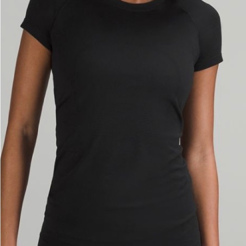 BLACK LULULEMON SWIFTLY TECH
